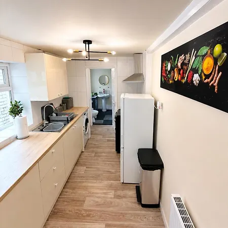 דירה Spacious 3-bed House Near Uni And Town Centre מידלסבורו